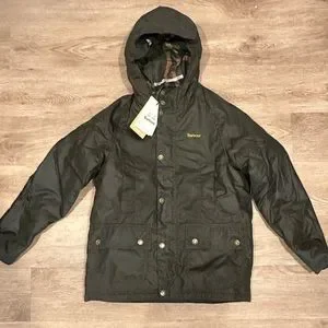 未使用・タグ付き★バブアー　boys beaufort wax jacket L s_wp_64e8eb59382db83e1540aedc.webp